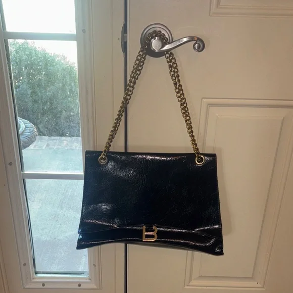 Black Designer Chain Shoulder Bag - Picture 4 of 4